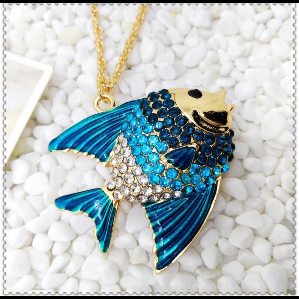 NWT Tropical Fish Long Necklace